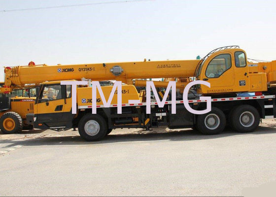 جودة  Load Sensing Mobile Truck Mounted Lift With Retractable Boom , 25 Ton مصنع